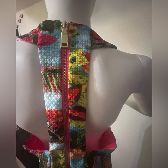 Nicole Miller Sun Dress, -Tropical
Paradise Print - Picture 6 of 10